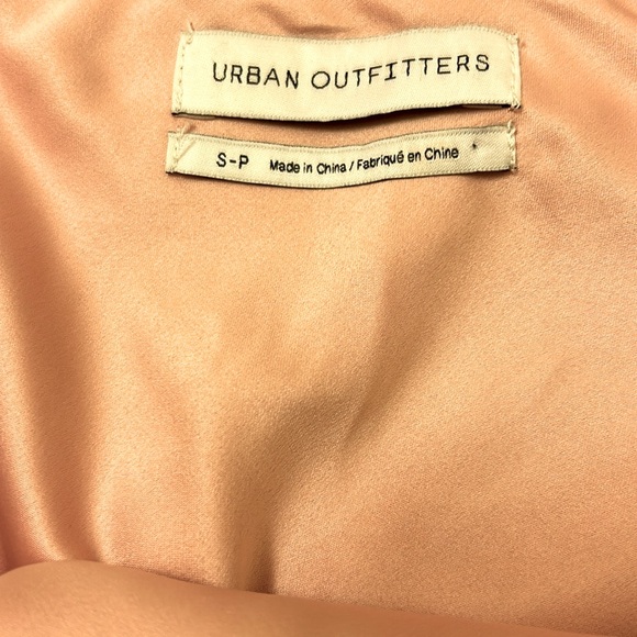 New Urban Outfitter sparkly skirt size S/P - Picture 6 of 7